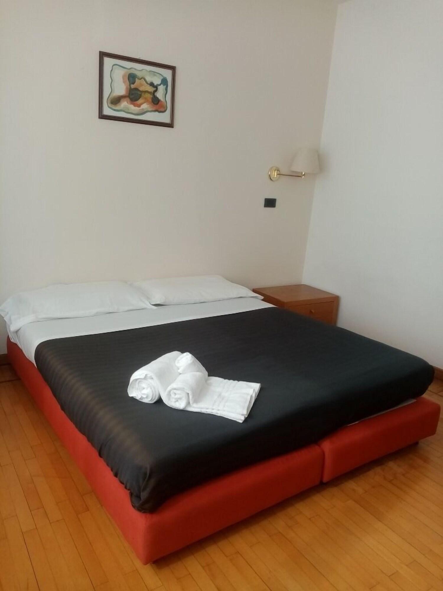 Hotel Cavalieri Pinerolo Dış mekan fotoğraf
