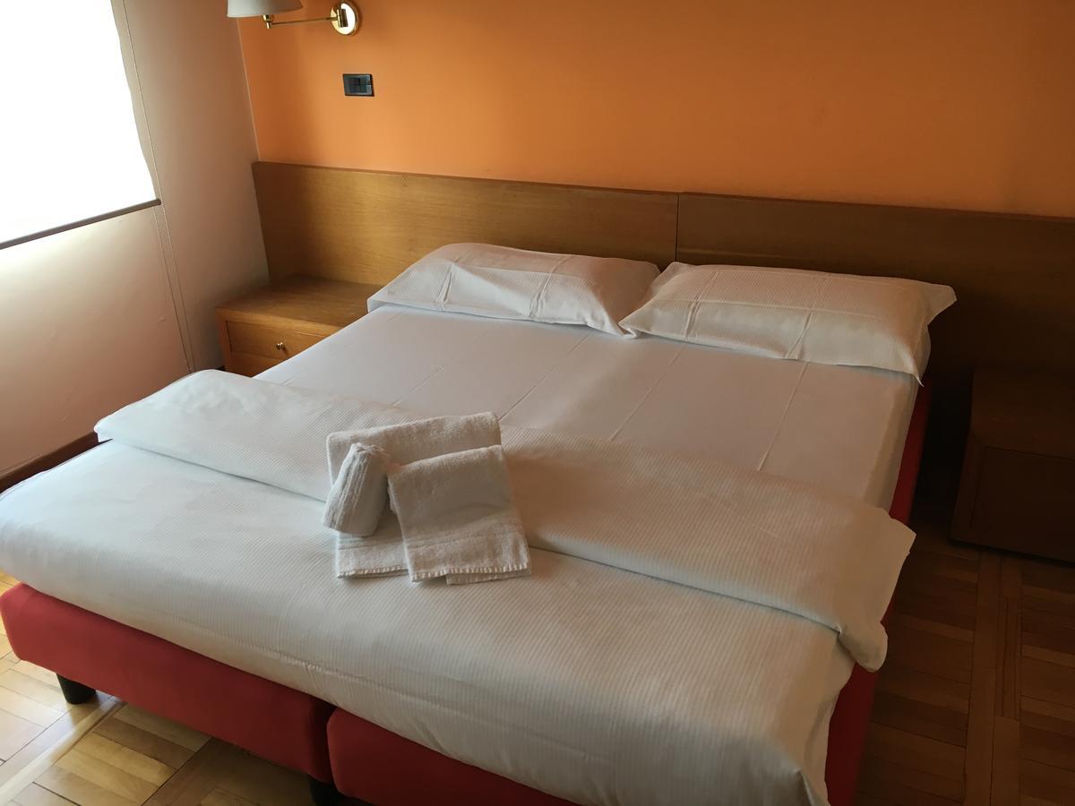 Hotel Cavalieri Pinerolo Dış mekan fotoğraf