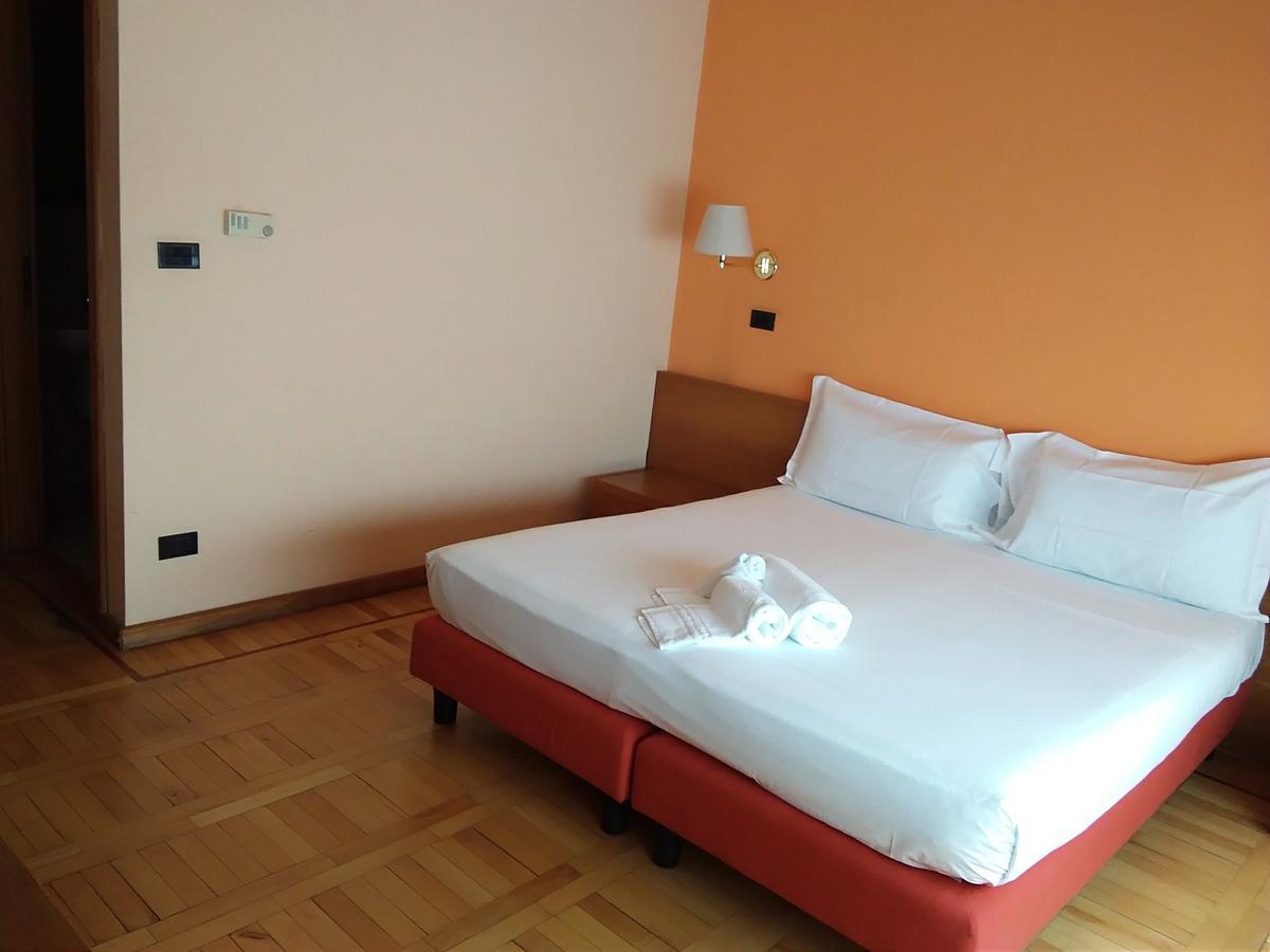 Hotel Cavalieri Pinerolo Dış mekan fotoğraf